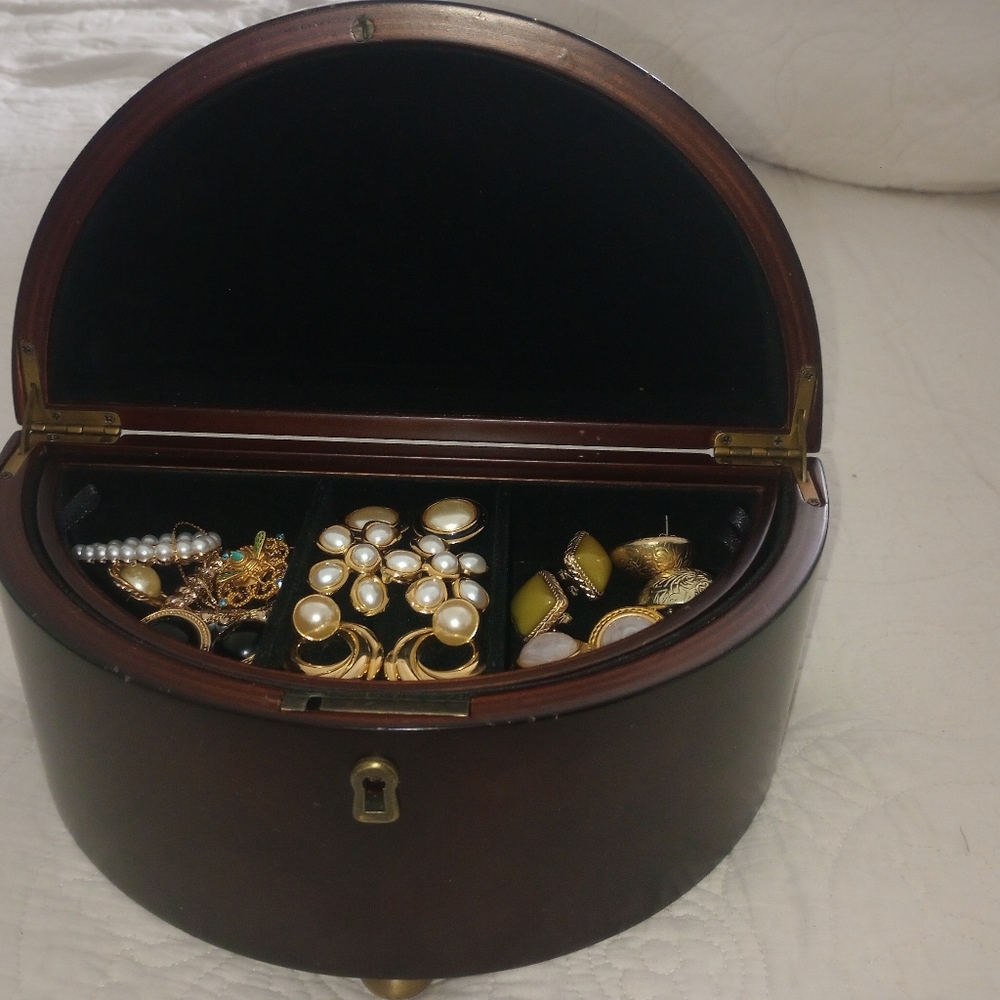Bombay Vintage Jewelry Box